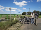 Herrlicher Sonnenschein. Die e-bikes laufen gut.